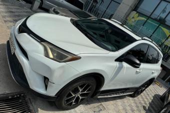 Toyota RAV4 SE AWD 2017  Matcha Gari