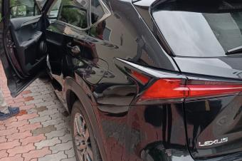 Lexus NX300h 