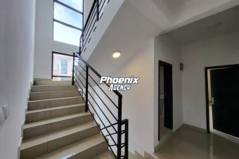 Location  Villa  Binza Pigeon dans la commune de Ngaliema 