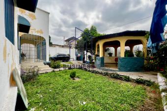 VENTE DUNE BELLE PROPRIT PRIVE DE 15 M SUR 25 M SOIT 375 M 