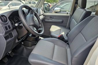 TOYOTA LAND CRUISER DOUBLE CABINE 