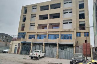 Immeuble  vendre  Barumbu