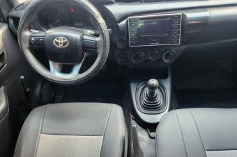 TOYOTA HILUX 2017 SANS PLAQUE A VENDRE 
