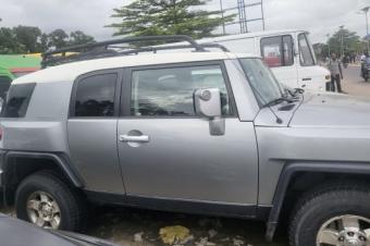 Toyota FJ sans plaque 
