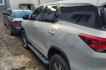 fortuner anne de fabrication 2018 sans plaque essence automatique prix 37000  localisation ngaliema