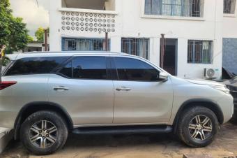 fortuner anne de fabrication 2018 sans plaque essence automatique prix 37000  localisation ngaliema