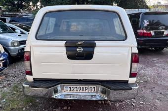 NISSAN HARBODY A VENDRE 
