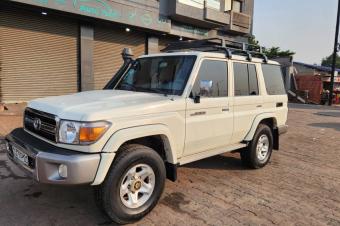 TOYOTA LAND CRUISER 2014