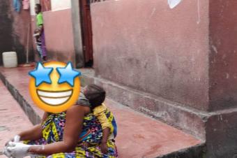 Vente parcelle avec des maisons  NDJILI Q13
