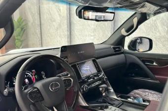 Lexus LX 600 Neuf Automatique Essence Full Options 3 Banquettes Anne 2023 Prix 250.000  discuter lgrement 