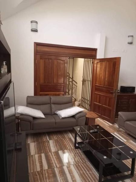 NGALIMABINZA PIGEON Appartement meubl dune chambre . A 60jour
