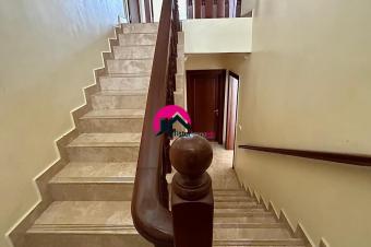 Location dune belle villa duplex des 3CHS autonomes 3 sjours annexe dune pice en tage gurite piscine buanderie etc. Ngaliema BinzaMacampagne route asphalte 