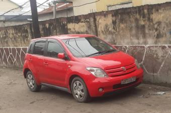 TOYOTA IST A VENDRE