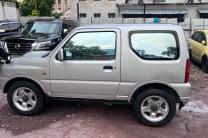 Szuki Jimmy automobile_motos_velos_engins_et_pieces