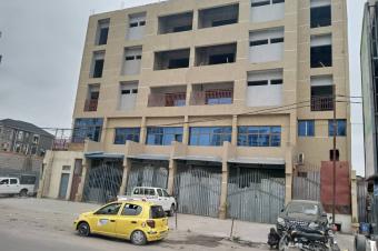 Immeuble en finition  vendre  Barumbu  2200000 ngociable