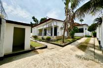 LOCATION D’UNE BELLE VILLA QUI DISTRIBUE 3 CHAMBRES  immobilier_vente_location