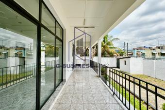 LOCATION DUNE BELLE VILLA QUI DISTRIBUE 3 CHAMBRES 