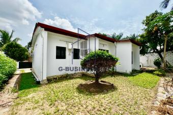 LOCATION DUNE BELLE VILLA QUI DISTRIBUE 3 CHAMBRES 