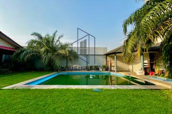 LOCATION DUNE SUBLIME VILLA QUI DISTRIBUE 4 CHAMBRES 