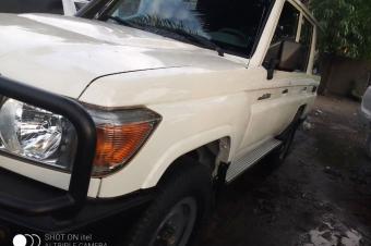 Toyota Land cruiser lx v6 