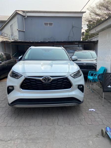Toyota highlander 2022 platinum Kinshasa 