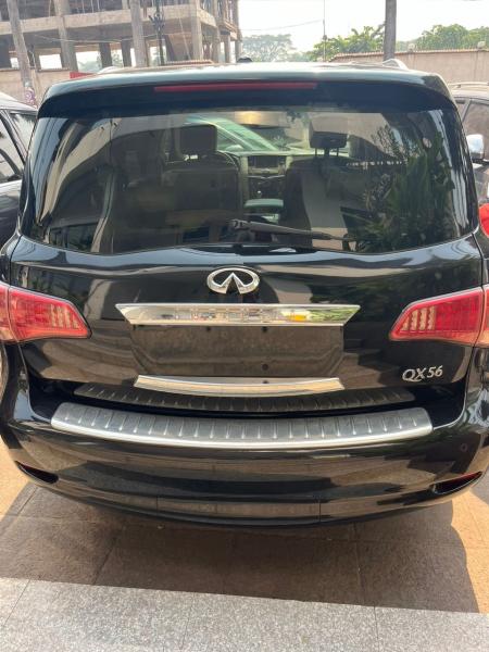 LEXUS QX 56 