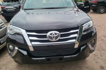 Toyota Fortuner vente jeep Kinshasa 