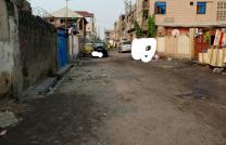 Belle opportunité à saisir dans la commune de Kinshasa Vente d'une parcelle avec une Servitude de 2m80 Dimension: 12,80m/14,80m Réf : Maison communale Prix : 130.000$ +243815858019 mediacongo