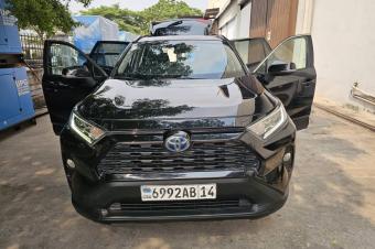 TOYOTA RAV4 HYBRIDE A VENDRE 