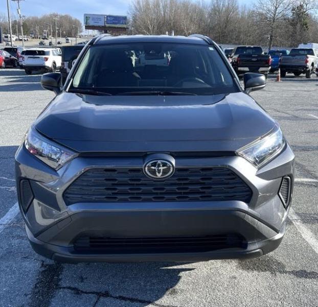 Toyota RAV4 LE FWD 2019 