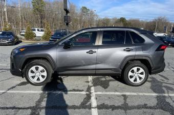 Toyota RAV4 LE FWD 2019 
