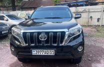 Prado 2015 authentique essence automatique 4cylinder kilométrage 45000 intérieur cuire Caméra de recule frigo prix 35000 à discuter mediacongo