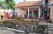 Belle opportunité à saisir à Macampagne Morcellement d'une parcelle avec une maison habitable Réf : Flamboyant de la Montagne Dimension : 9m/24m Prix : 110.000$ à débattre légèrem mediacongo