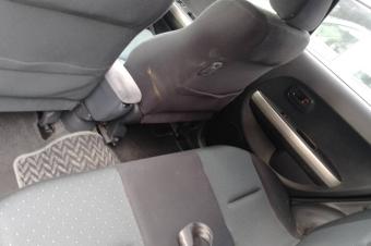 Toyota IST couleur dorigine sans plaque climatisation impeccable tout ok prix 5800