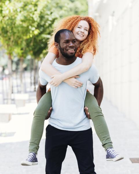Obtenez facilement la nationalit franaise et canadienne grce  des mariages arrangs 