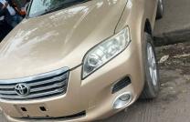 Toyota vanguard sans plaque couleur d'origine climatisation impeccable moteur impeccable automatique essence Full option Écran Android Intérieur confortable Bouton de commande mediacongo