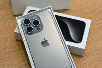 Apple iPhone 15 Pro Max iPhone 15 Pro iPhone 15 iPhone 15 Plus Samsung Galaxy S24 Ultra