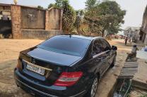 Mercedes Benz C200 automobile_motos_velos_engins_et_pieces