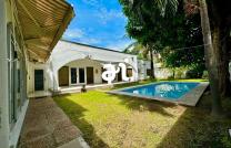 LOCATION: GRANDE VILLA NICHÉE AU COEUR DE LA VILLE DISPONIBLE POUR USAGE PROFESSIONNEL OU RÉSIDENTIEL À KINSHASA-GOMBE mediacongo