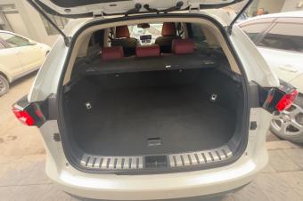 Toyota Lexus automatique essence 4 cylindre Couleur blanche dorigine Volant normal plaque AN05 le prix 30.000  discuter lgrement localisation ville 