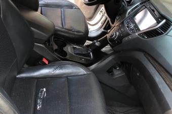 DEUX HYUNDAI SANTAFE SANS PLAQUE ANNES DES FABRICATION 2016  PRIX19.500 PEU NGOCIABLES PAR PICES  AUTOMATIQUE ESSENCES FAIBLES KILOMTRES CLIMATISATION IMPECCABLES FUL