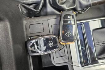 TOYOTA PRADO VXR A VENDRE  KINSHASA 
