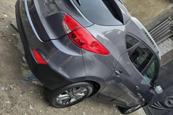 Hyundai TUCSON automatique   anne 2014  essence  moteur 4 cylindre  full options  climatisation ok Prix  12.500 azwi sikoyo  Localisation bandal  Offre semi directe 24381585801