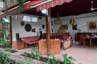 Location Magnifique villa avec piscine disponible immdiatement 