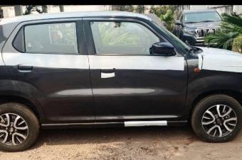 SUZUKI  Anne 2022 HYBRIDE  Sans plaque  Couleur dorigine  Clim impeccable  Bote automatique Moteur Essence   4 Cylindres  Kilomtrage 0.000 Km  Jente chroms  Prix  26000 