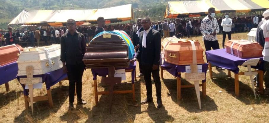 Sud-Kivu: inhumation des 12 victimes de l'accident de circulation routière survenu le samedi 29 juin 2024 dans le territoire de Kabare