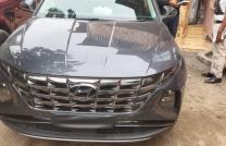 Hyundai Tucson hybrid Année de fabrication 2023 Sans plaque Volant droit 4 cylindre Essence automatique Climatisation impeccable moteur impeccable Prix :35000$ à discuter lég mediacongo