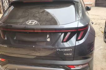 Hyundai Tucson hybrid  Anne de fabrication 2023 Sans plaque  Volant droit  4 cylindre  Essence automatique  Climatisation impeccable moteur impeccable  Prix 35000  discuter lg