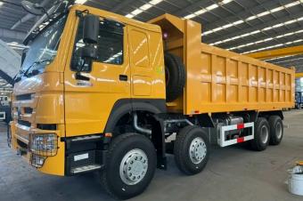 CAMION POIDS LOURDS