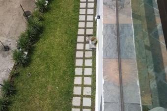 Magnifique villa  vendre  gombe sur haut commandement 